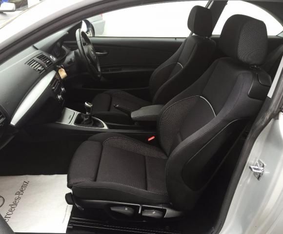 2008 BMW 1 SERIES 2.0 120d SE image 5