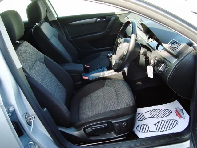 2012 VOLKSWAGEN PASSAT 2.0 TDI SE image 5