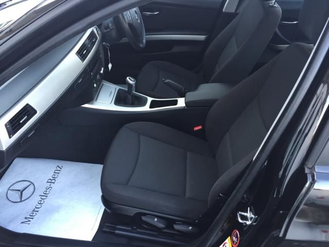 2009 BMW 3 SERIES 2.0 318i ES image 4