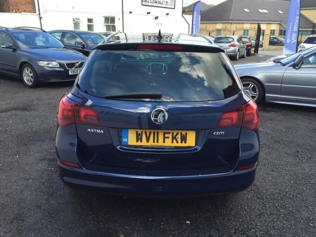 2011 VAUXHALL ASTRA 1.7 CDTi ecoFLEX 16v SRi image 3