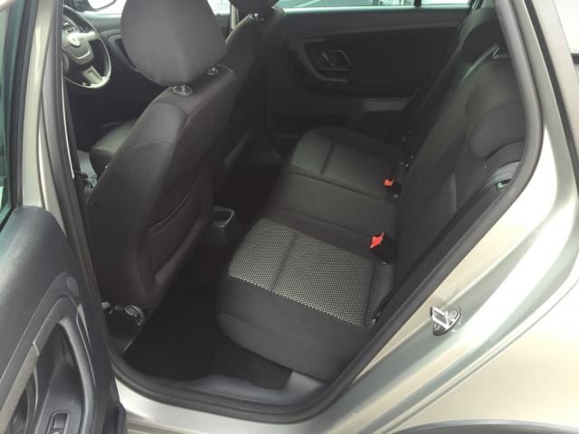 2012 SKODA FABIA 1.6 TDI Scout image 7