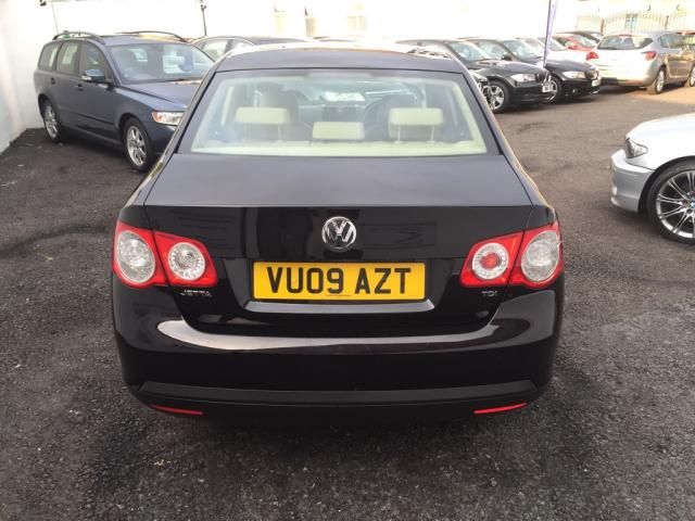 2009 VOLKSWAGEN JETTA 1.9 TDI SE image 4