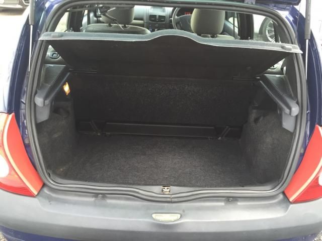 2004 RENAULT CLIO 1.2 image 4