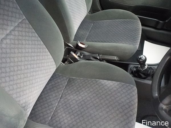 2003 Vauxhall Astra 1.7 CDTi 16V image 6