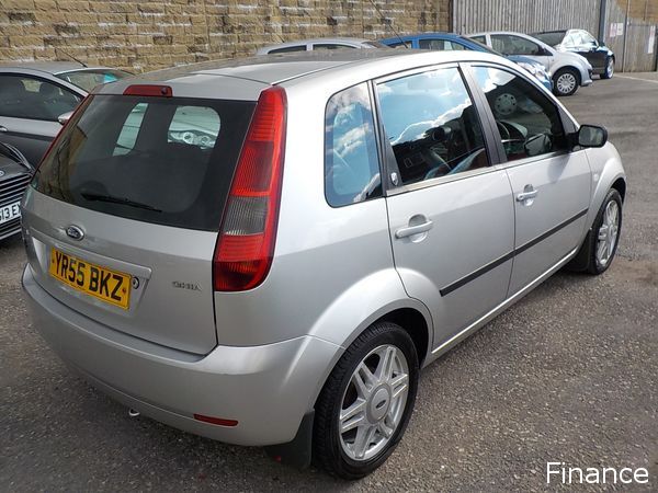 2005 Ford Fiesta 1.6 Ghia image 4