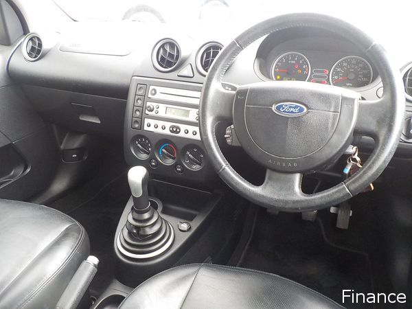 2005 Ford Fiesta 1.6 Ghia image 6