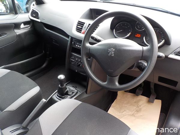 2006 Peugeot 207 1.4 HDi S image 6