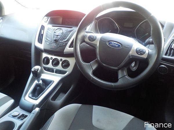 2013 Ford Focus 1.6 TDCi 115 Zetec image 6