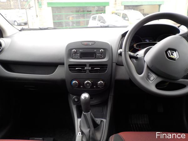 2014 Renault Clio 1.2 16V Expression+ image 6