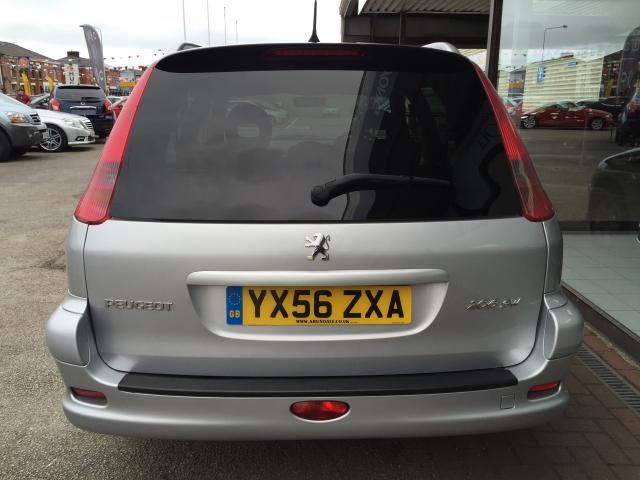 2006 PEUGEOT 206 1.4 SW VERVE 5d image 3