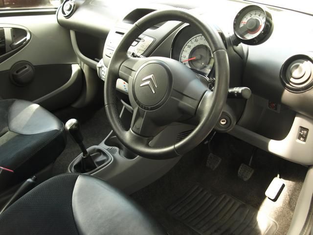 2010 CITROEN C1 1.0 VTR PLUS 5d image 5
