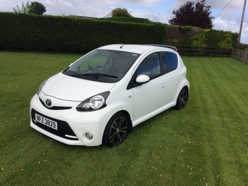 2013 Toyota Aygo VVT-i fire image 2