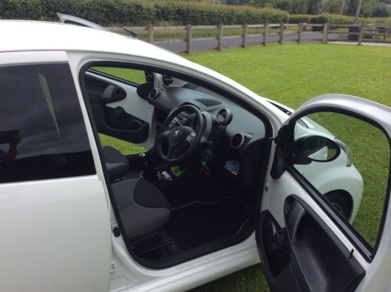 2013 Toyota Aygo VVT-i fire image 4