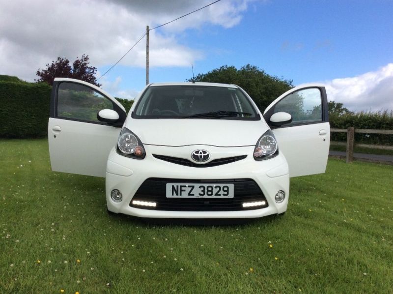 2013 Toyota Aygo VVT-i fire image 5