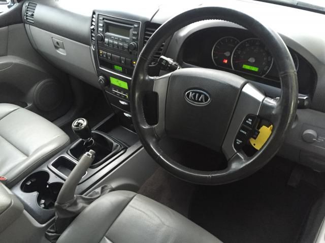 2009 KIA SORENTO 2.5 XS 5d image 4