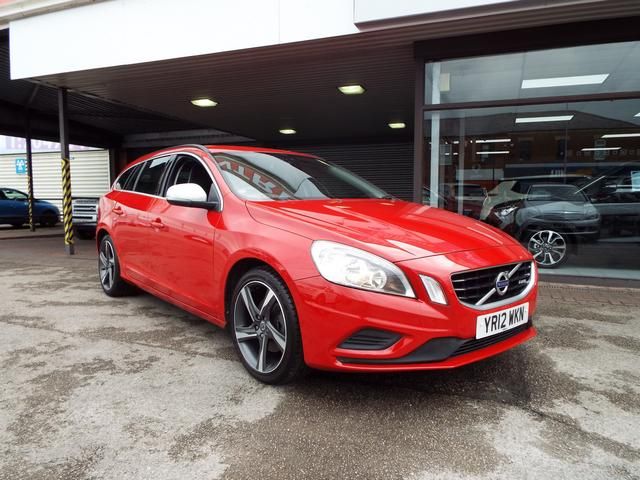 2012 VOLVO V60 2.0 D3 R-DESIGN image 1