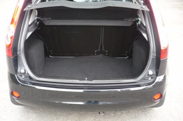 2006 FORD FIESTA 1.4 GHIA 16V 5d image 6
