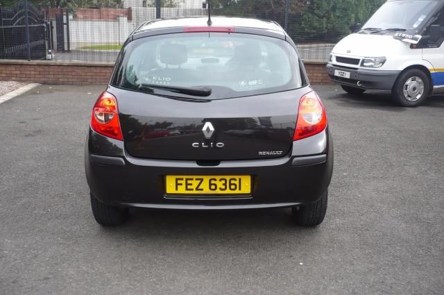 2005 RENAULT CLIO 1.1 EXTREME 16V 3d image 3