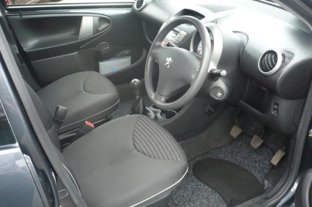 2013 PEUGEOT 107 1.0 ACTIVE 5d image 6