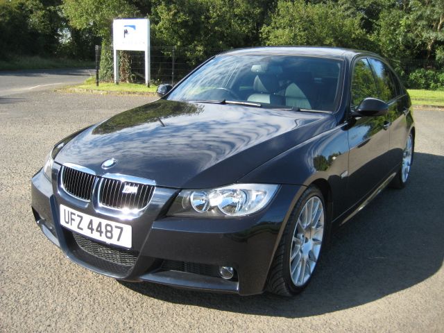 2006 BMW 3 Series 320Si image 2