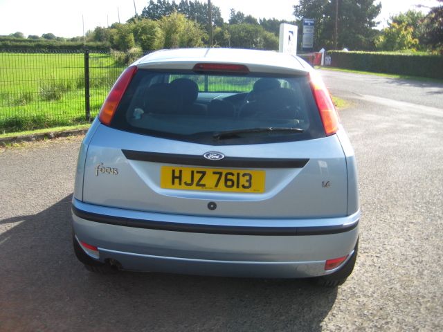 2004 FORD Focus 1.6 Zetec image 2