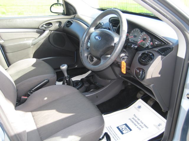 2004 FORD Focus 1.6 Zetec image 4