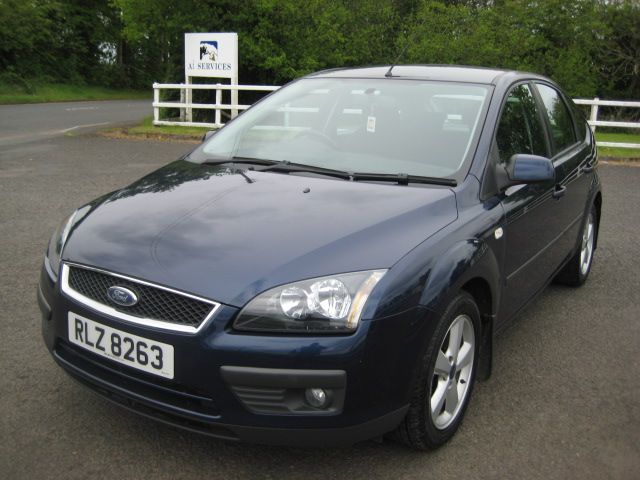 2005 FORD Focus 1.6 Zetec Climate image 3