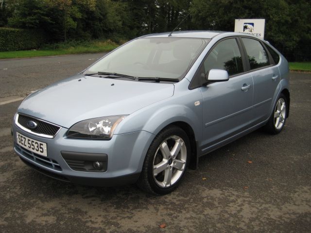 2008 FORD Focus 1.6 Zetec Climate image 2