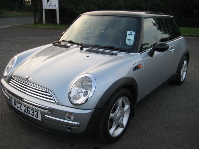 2002 MINI Cooper 1.6 image 3