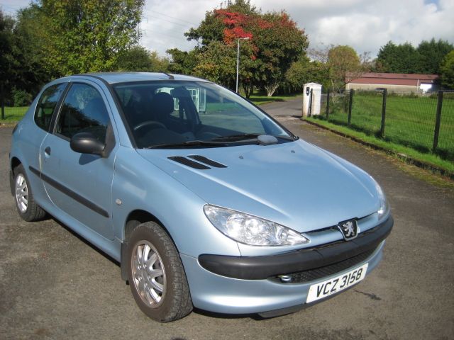 2004 PEUGEOT 206 1.1 Style image 1