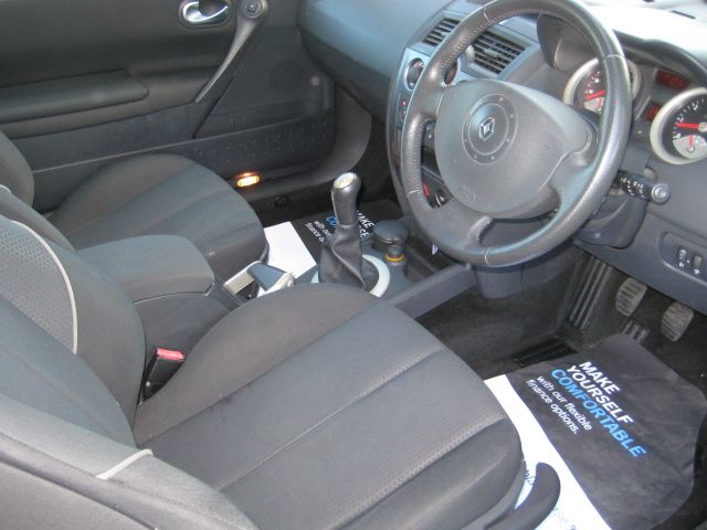 2004 RENAULT Megane 1.4 Dynamique image 5