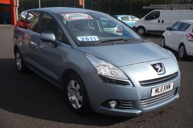 2011 PEUGEOT 5008 1.6 HDI SPORT 5d image 1