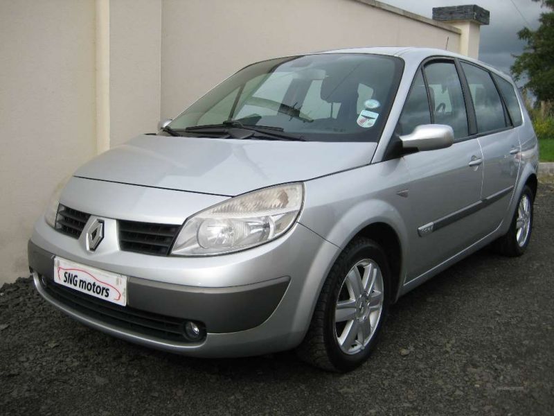 2005 Renault Grand Scenic DYN-IQUE 16V image 2