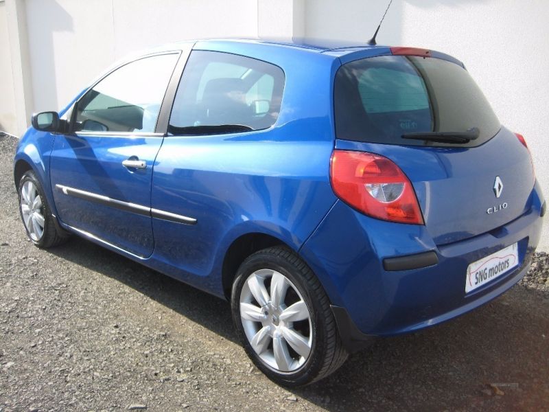 2007 Renault Clio DYNAMIQUE image 4
