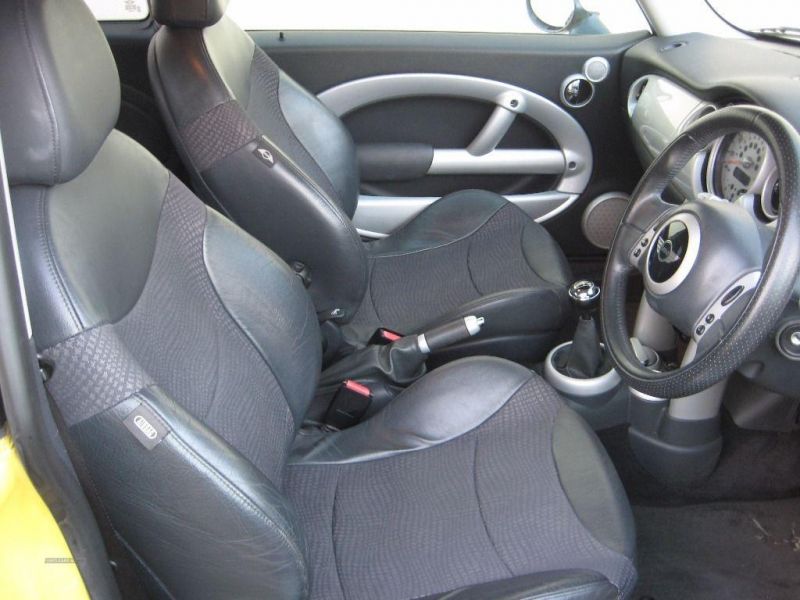 2004 MINI Cooper 1.6 image 5