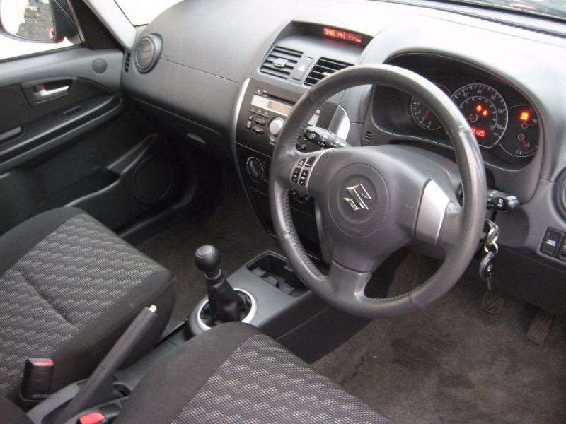 2008 Suzuki SX4 GL image 6