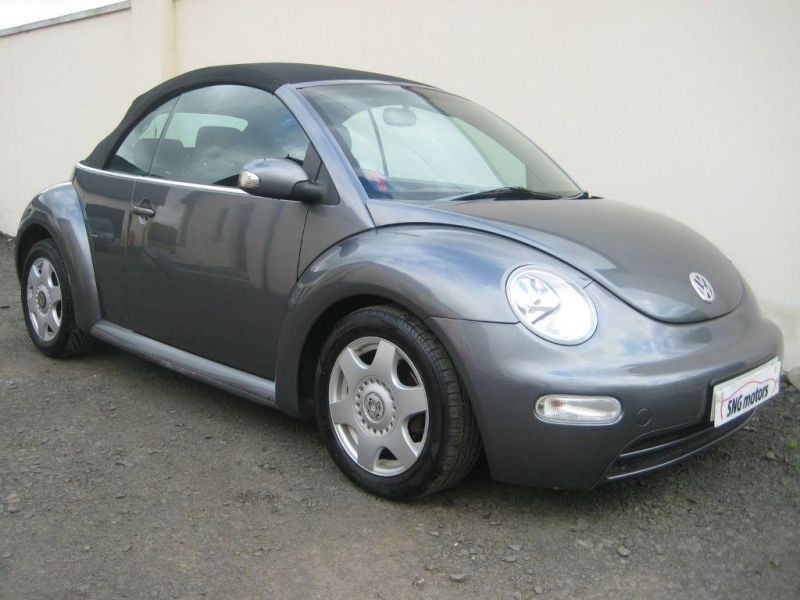 2004 Volkswagen Beetle CABRIOLET image 1