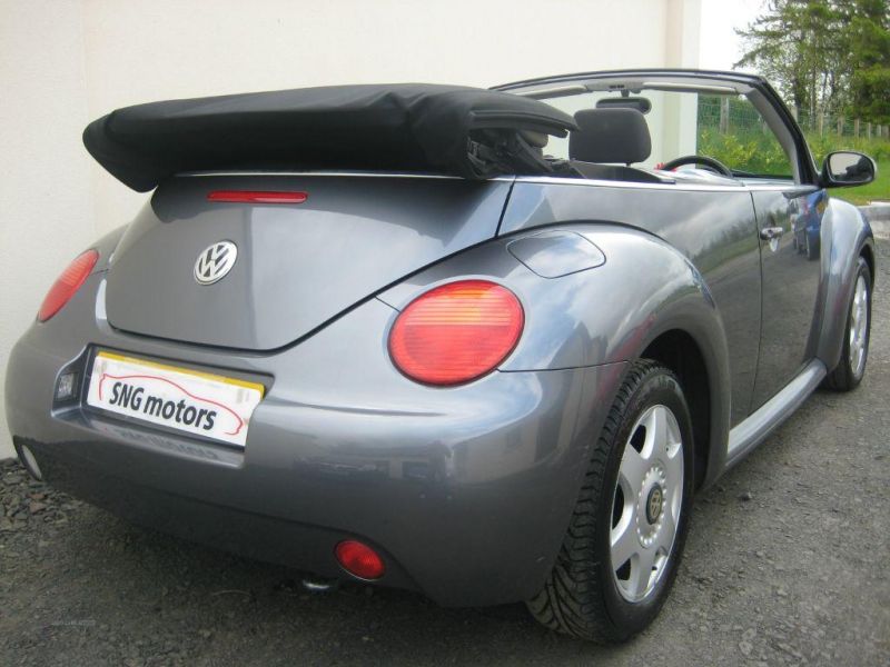 2004 Volkswagen Beetle CABRIOLET image 4