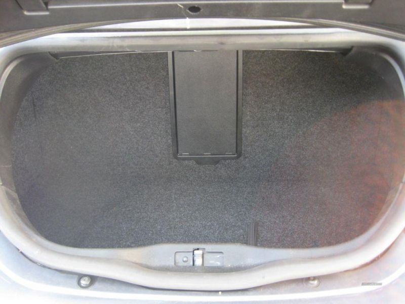 2004 Volkswagen Beetle CABRIOLET image 8