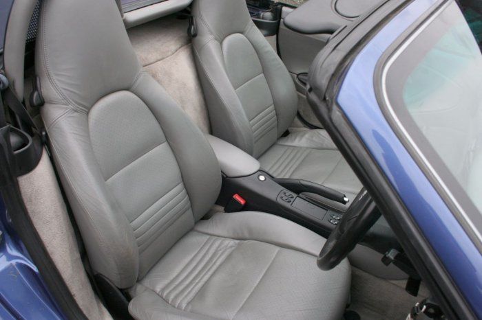 2000 Porsche Boxster 3.2 S image 7