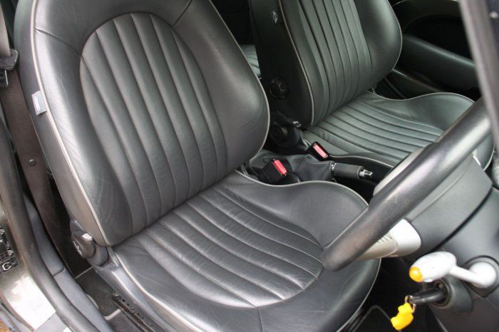 2005 Mini Hatchback 1.6 Cooper Park Lane image 6