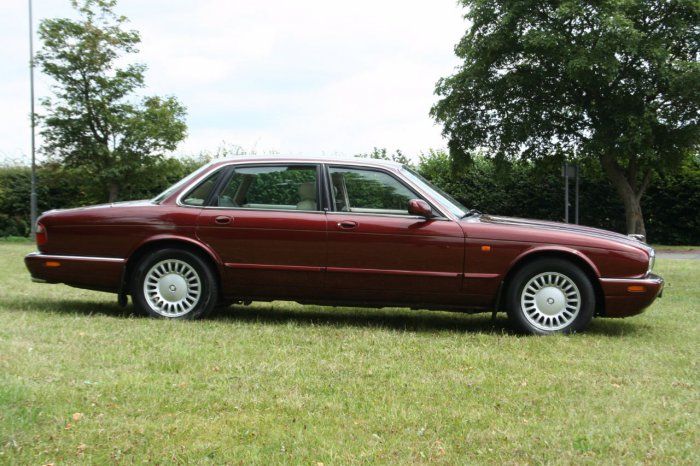 1998 Jaguar V8 Xj Series XJ8 3.2 Auto image 4