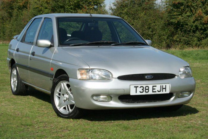 1999 Ford Escort 1.6 Finesse image 1