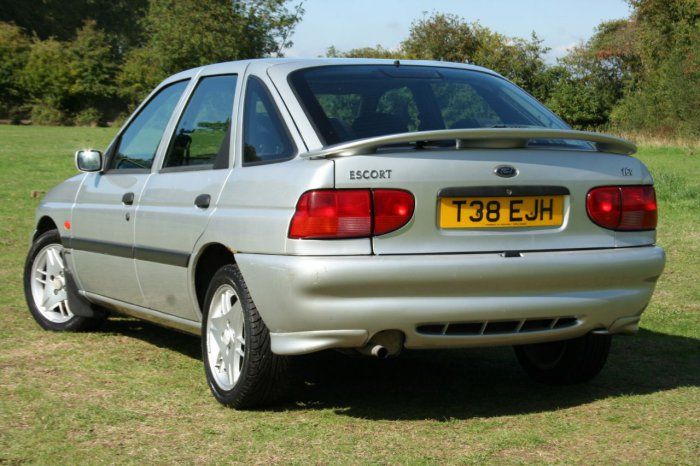 1999 Ford Escort 1.6 Finesse image 2