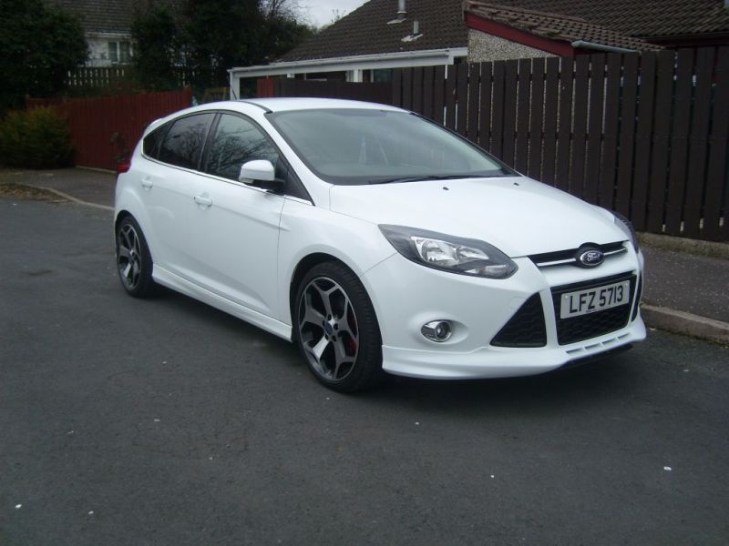 2012 Ford Focus Zetec image 3