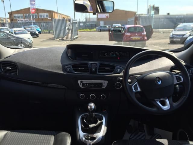 2013 RENAULT SCENIC 1.5 DCI image 4