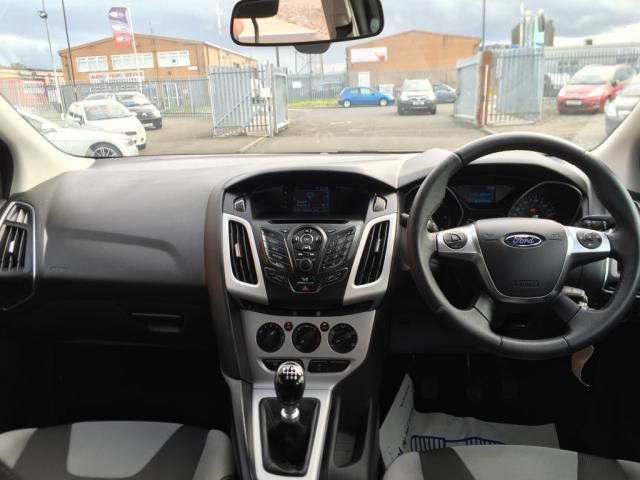 2013 FORD FOCUS 1.6 ZETEC TDCI image 4
