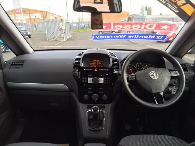 2012 VAUXHALL ZAFIRA 1.7 DESIGN CDTI image 4