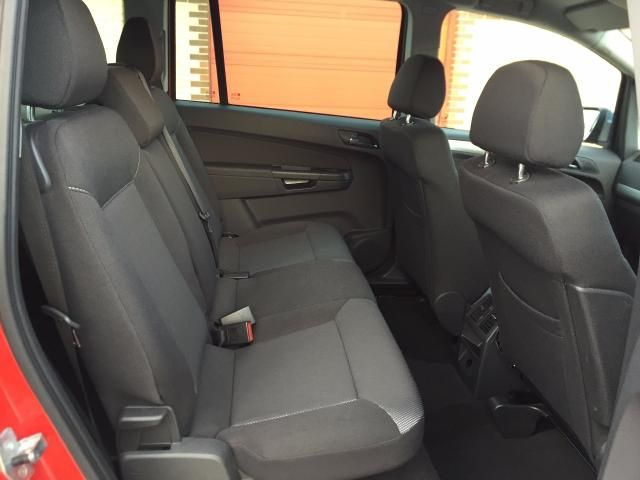 2012 VAUXHALL ZAFIRA 1.7 DESIGN CDTI image 5