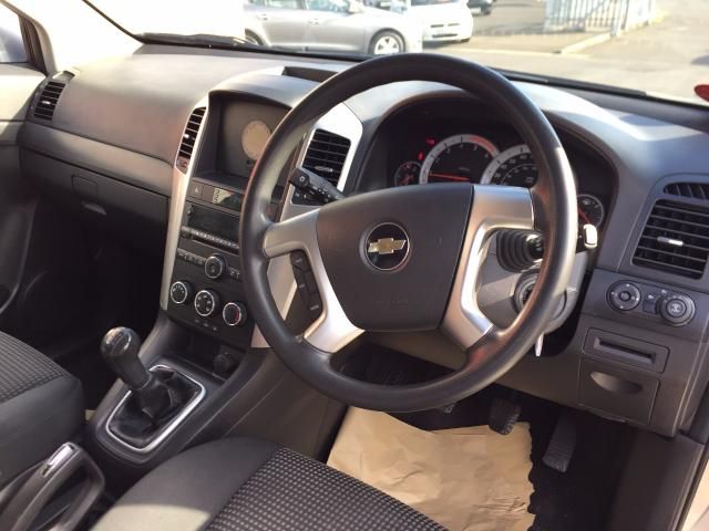 2011 CHEVROLET CAPTIVA 2.0 LS VCDI image 4